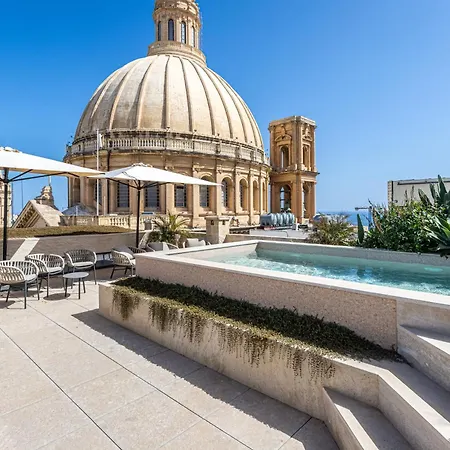 Old Theatre - Ischia * Valletta